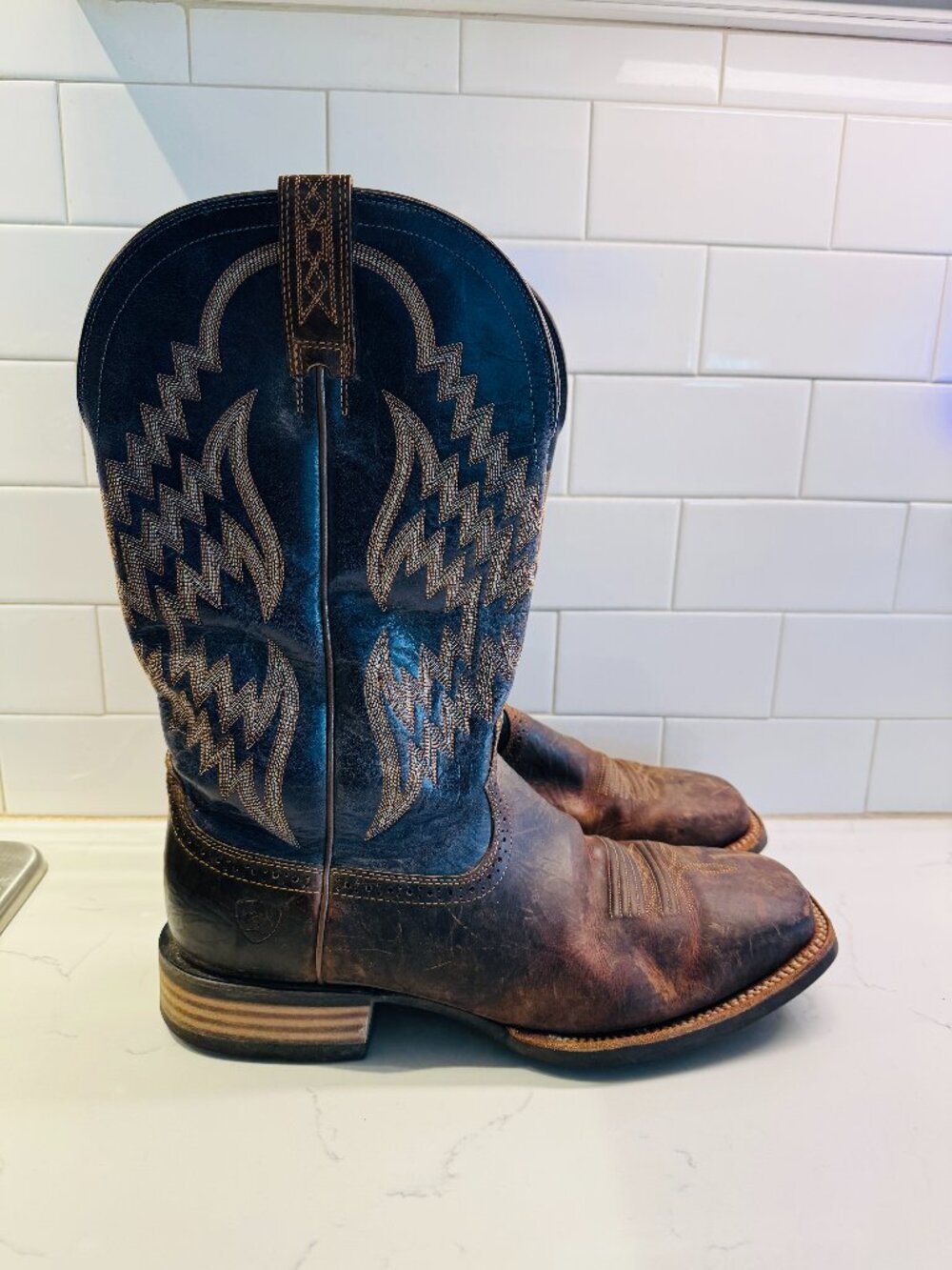 Ariat Tycoon Western Boots Mens 12EE Extra Wide Square Toe Brown Dark Blue Leath
